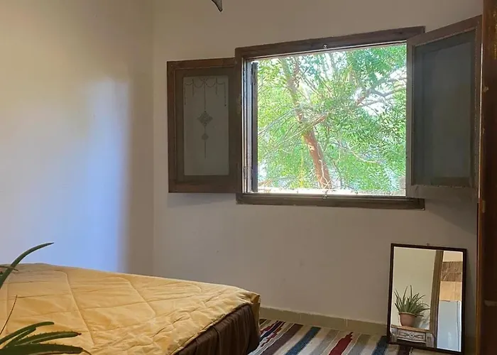 Hébergement de vacances Cozy 2 Bedrooms In Eel Gardens,