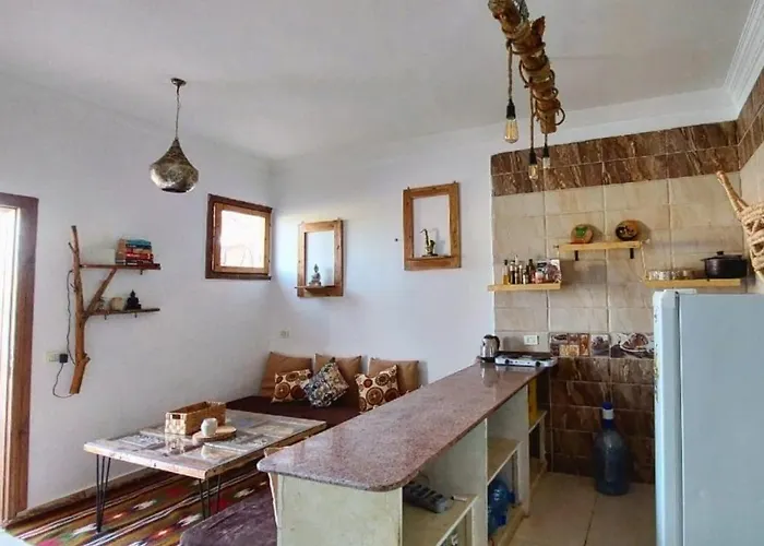 Hébergement de vacances Cozy 2 Bedrooms In Eel Gardens,